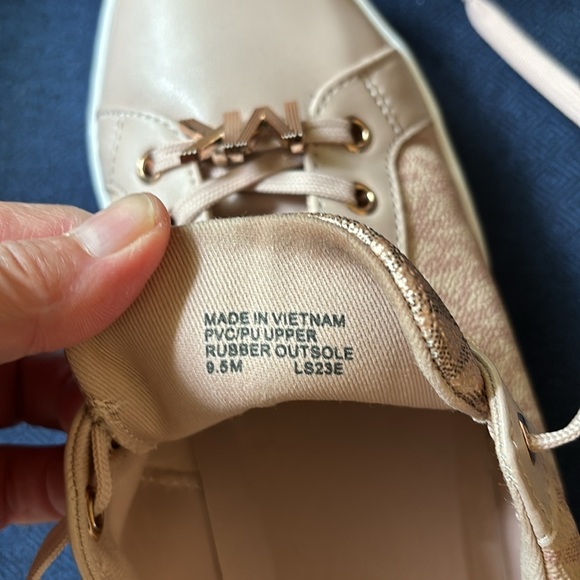 Michael Kors Poppy Colour-Block Logo Sneakers - Picture 4 of 8